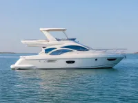 Azimut 45 Flybridge — الجانب