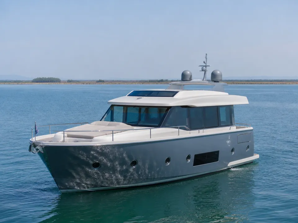 Azimut Magellano 43