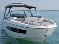 Beneteau Flyer 8.8 Sundeck — front