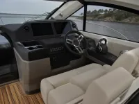 Cranchi E30 Endurance — विवरण