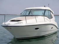 Gulf Craft 33 — спереди