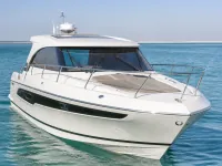 Gulf Craft Oryx 36 — الأمام