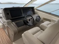 Gulf Craft Oryx 42 — деталь