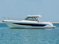 Gulf Craft Walkaround 35 — الجانب