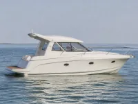 Jeanneau Prestige 32 — сбоку