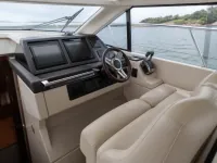 Jeanneau Prestige 32 — деталь