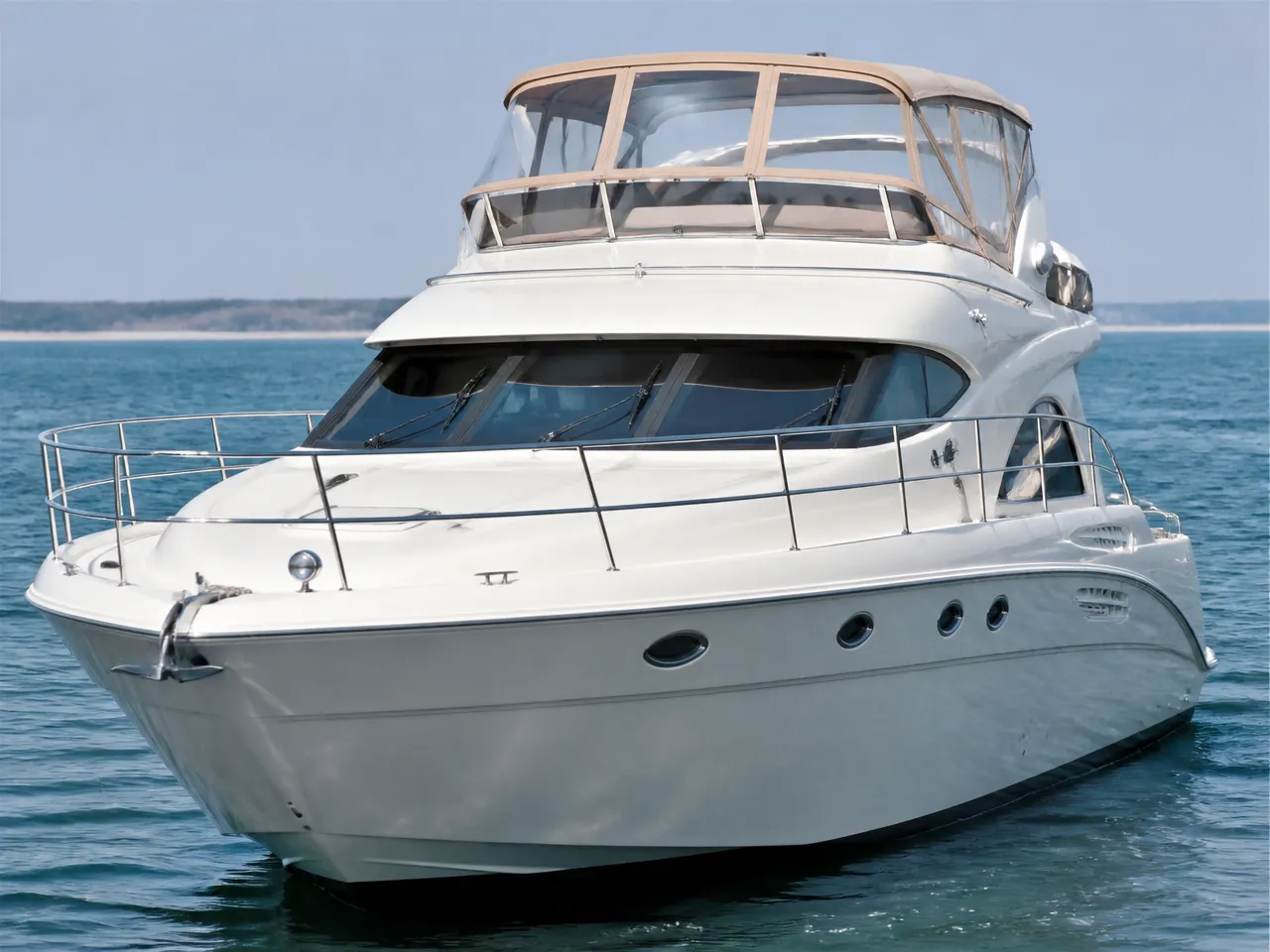 Sea Ray 420 Sedan Bridge — सामने