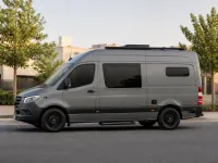 Mercedes-Benz Sprinter — сбоку