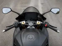 Aprilia RSV4 Factory 1100 — विवरण