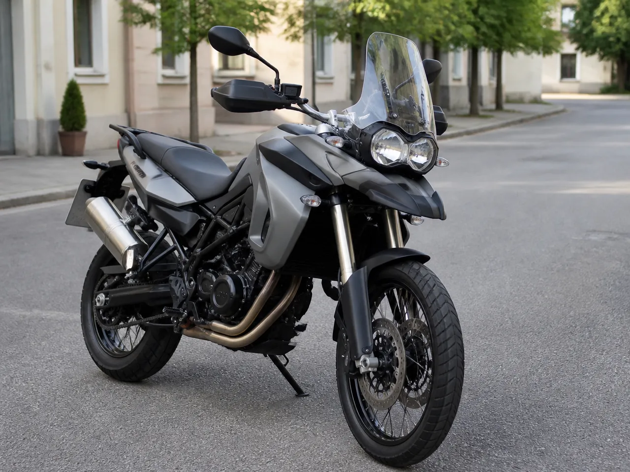 BMW F 800 GS — الأمام
