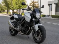 BMW F 800 R — спереди
