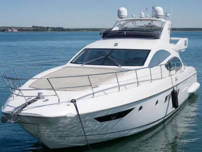Azimut 50 ft