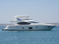 Azimut 80 ft — पार्श्व