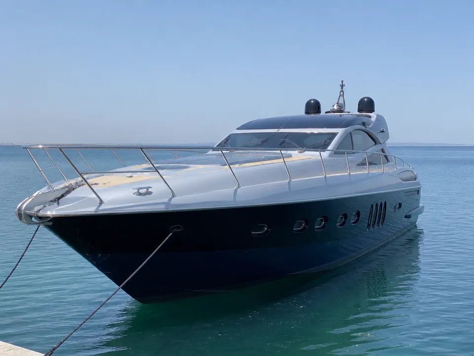 BAIA 110 ft