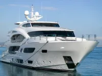 Benetti 140 ft — सामने