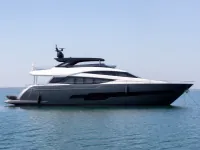 Fairline 95 ft — पार्श्व