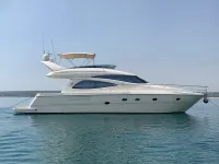 Ferretti 60 ft — पार्श्व