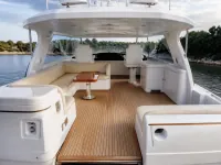 Hatteras 70 ft — تفصيل
