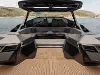 Lamborghini 63 ft — विवरण