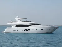 Majesty 59 ft — الجانب