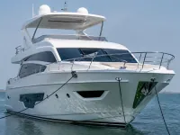 Majesty 85 ft — सामने