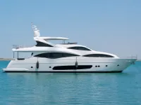 Majesty 85 ft — पार्श्व