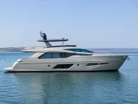 Nuvari 80 ft — الجانب