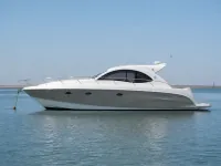 Oryx 46 ft — الجانب