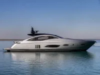 Pershing 95 ft — الجانب