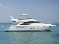 Princess 60 ft — الجانب
