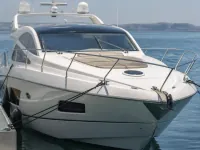 Sunseeker 56 ft — front