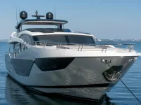 Sunseeker 87 ft — सामने
