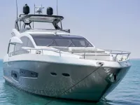 Sunseeker 95 ft — सामने