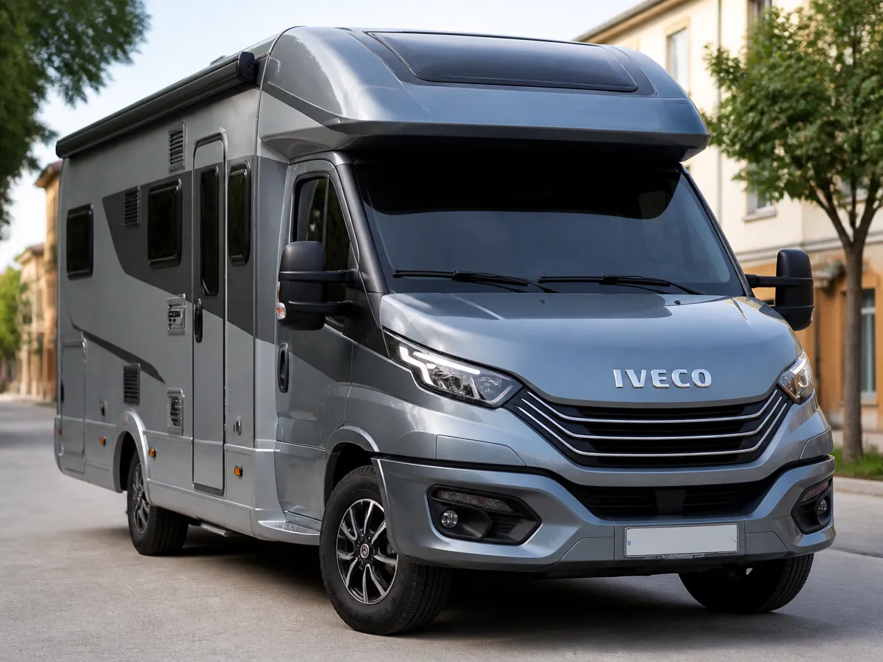 Iveco Daily Camper 7,7 m — ön