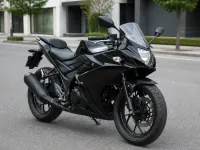Suzuki GSX 250 R — ön