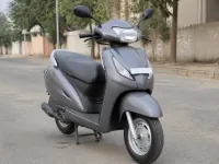 Honda Activa 110 — الأمام