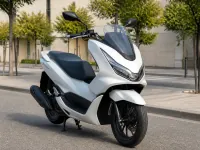 Honda PCX 125 — спереди