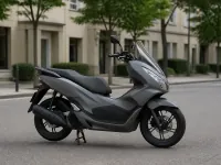 Honda PCX 125 — сбоку