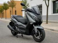 Yamaha XMax 300 ABS — الأمام