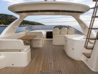 Azimut 55 Fly — деталь