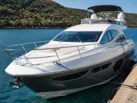 Azimut 68S — front