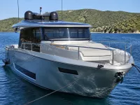 Custom 12,5m Motoryat — الأمام