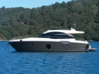 Custom 12m Motoryat — yan