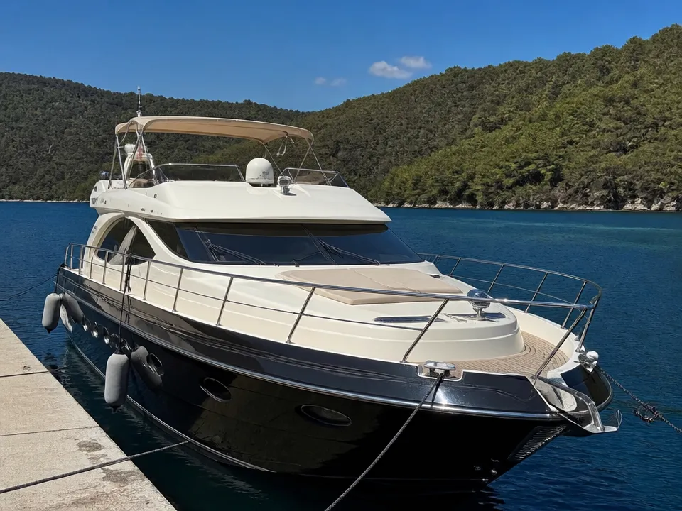 Custom 13m Motoryat