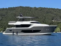 Custom 17m Motoryat — yan