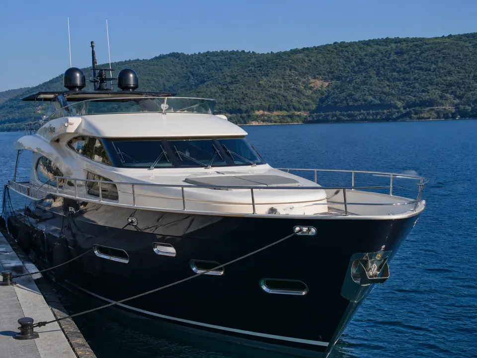 Custom 24m Motoryat