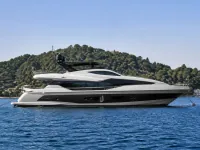 Custom 25m Motoryat — yan