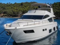 Ferretti Yachts 19 m — front