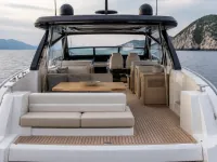Ferretti Yachts 19 m — detail