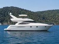 Princess 48 Flybridge — сбоку